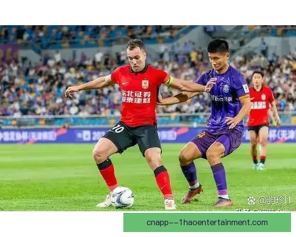 中国男足在2026年世预赛前夕宣布新归化球员 备战关键阶段目标明确